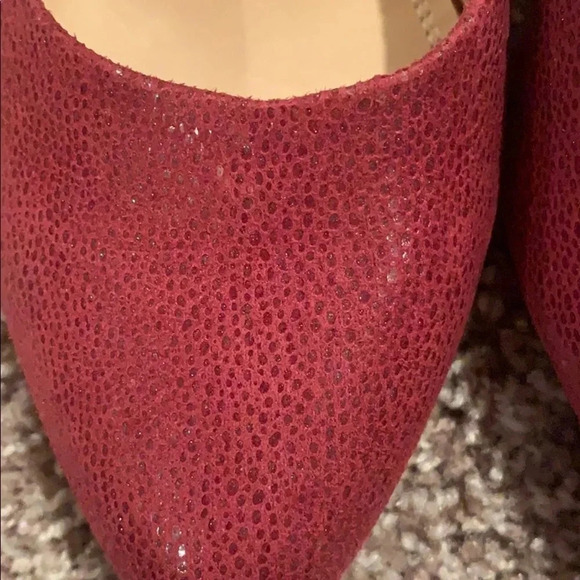 Pumps Metallic Mauve Pink Round Toe Textured Heels - Picture 5 of 8